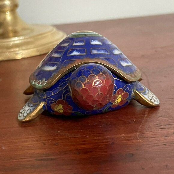 VINTAGE REAL CLOISONNÉ turtle trinket box. Miniature 3 inches. BRASS - Picture 3 of 9